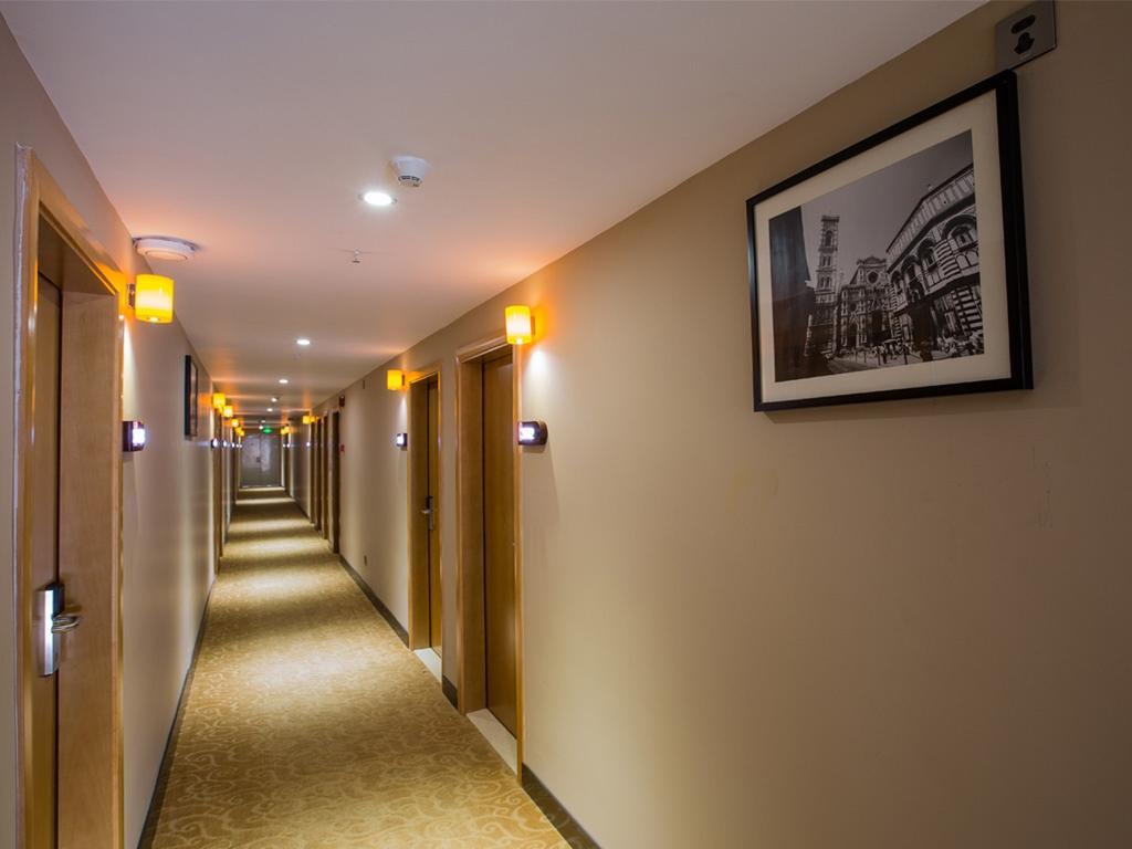 Hotel 7Days Premium Chongqing Hongqihegou Esterno foto