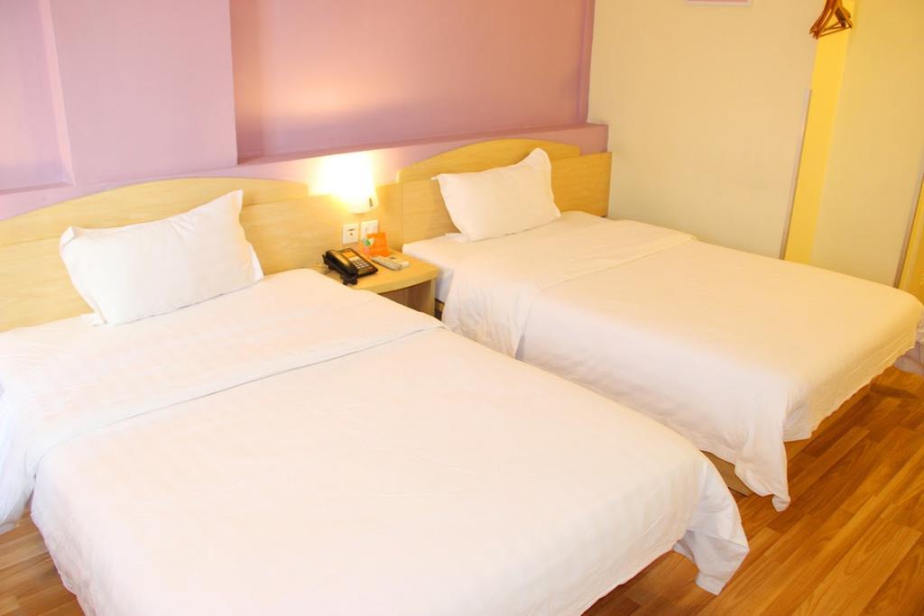 Hotel 7Days Premium Chongqing Hongqihegou Esterno foto