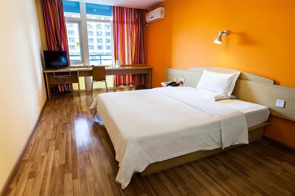 Hotel 7Days Premium Chongqing Hongqihegou Esterno foto